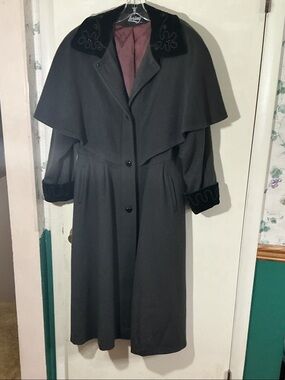 Vintage Loring by Forstmann wool coat with capelet